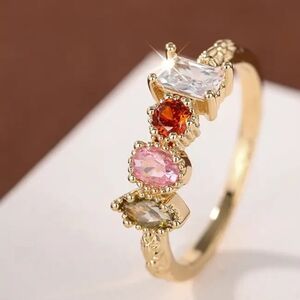 Gold ring with synthetic gemstones Size 6 NWT Fast Ship. 4,000 Items Sold